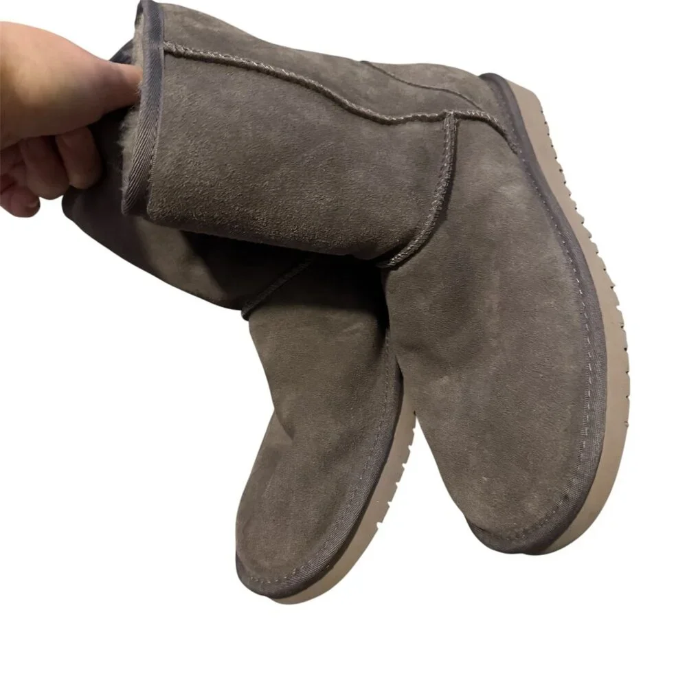 Koolaburra by Ugg Australia Taupe Classic II Short Boot Size 8 Womens